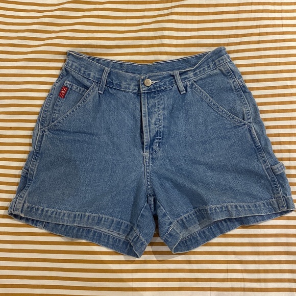Genuine vintage Lei cargo style denim shorts, modern size 4-6 - Picture 3 of 7